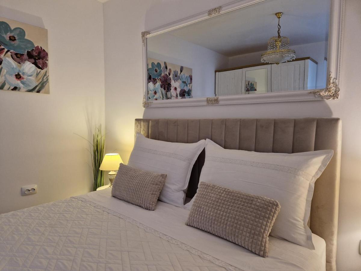 Apartments Duje Сплит Экстерьер фото