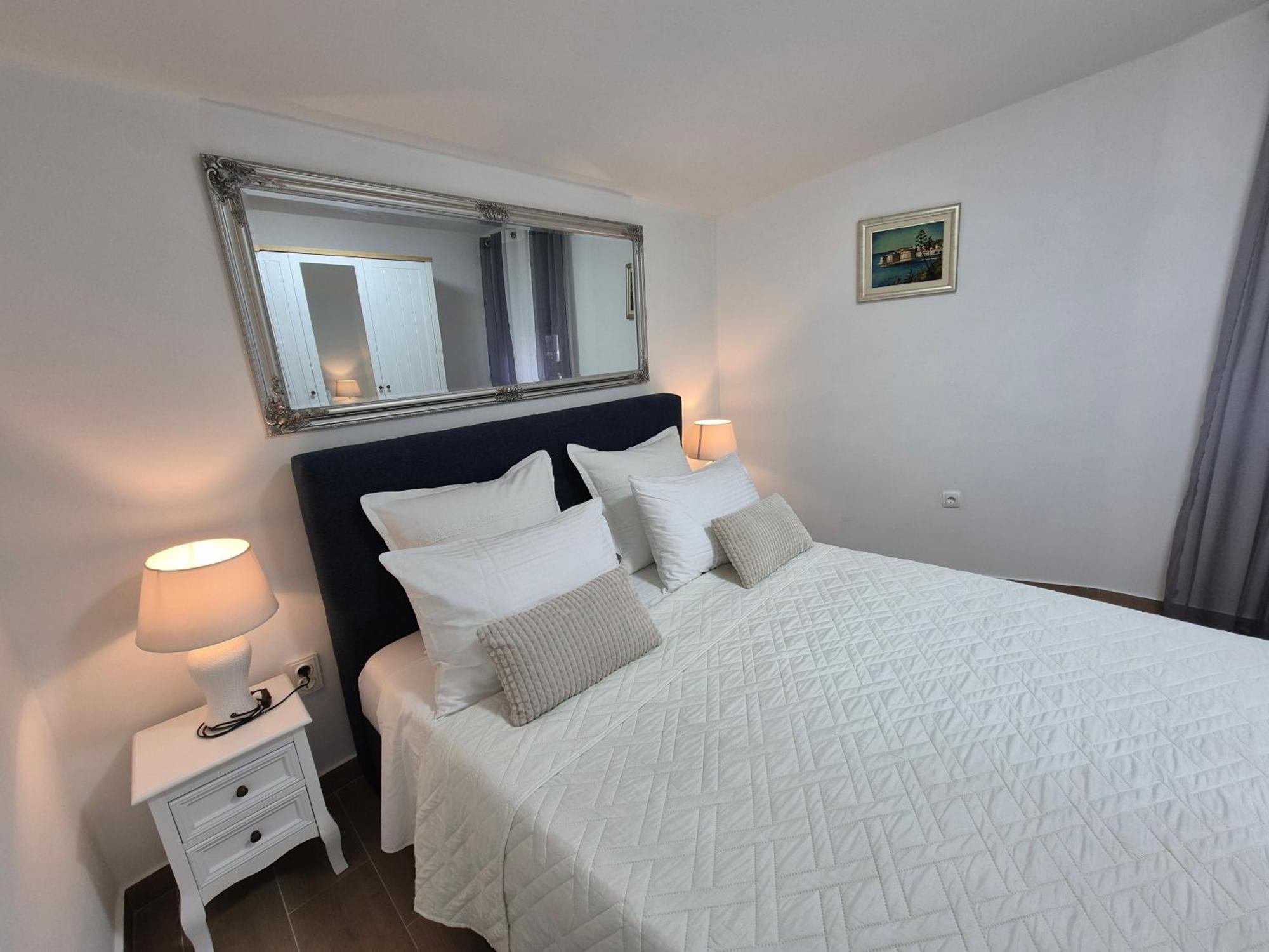 Apartments Duje Сплит Экстерьер фото